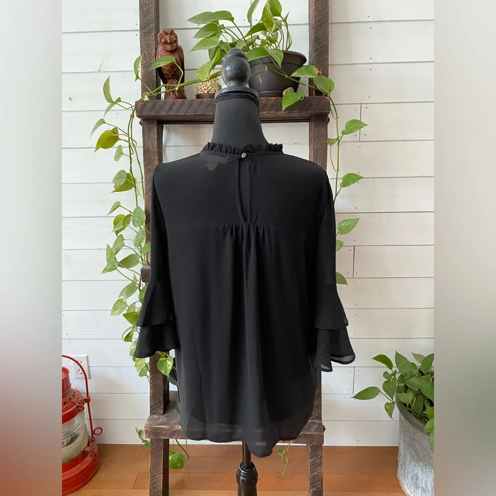 Monteau: Black Babydoll Blouse with Ruffle Collar - Picture 10 of 13